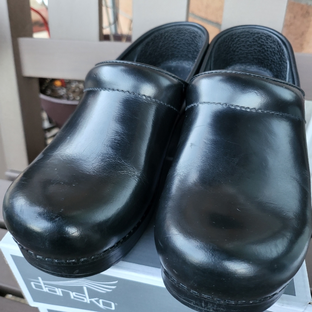Dansko clogs - Picture 6 of 9